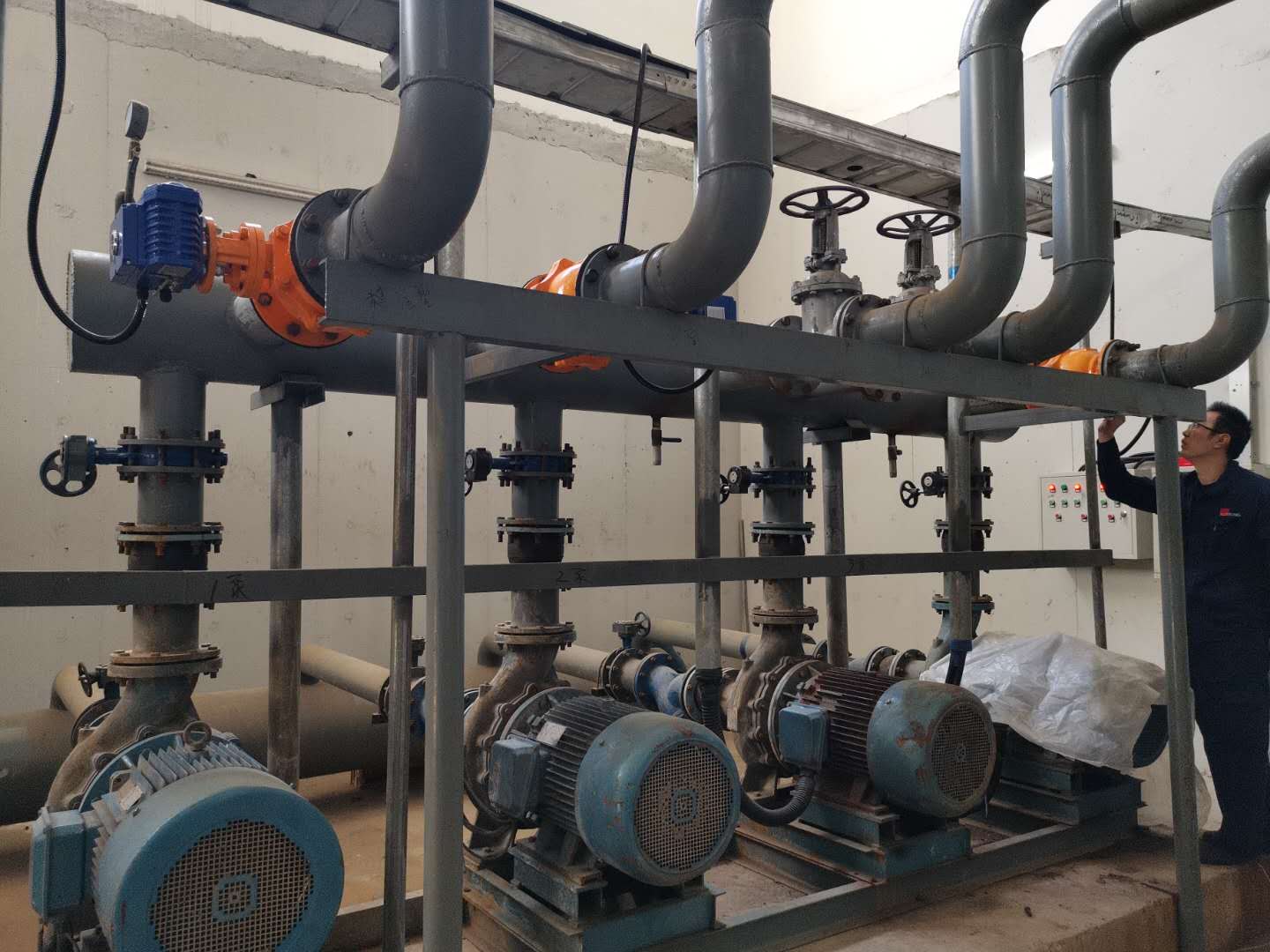 沈(shěn)陽世紀(ji)華通泵(bèng)站使用(yòng)現場